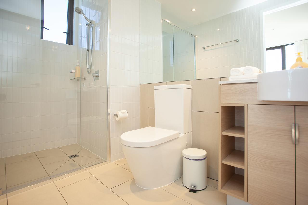 High Floor Ocean View Suites Broadbeach Gold Coast Exterior photo