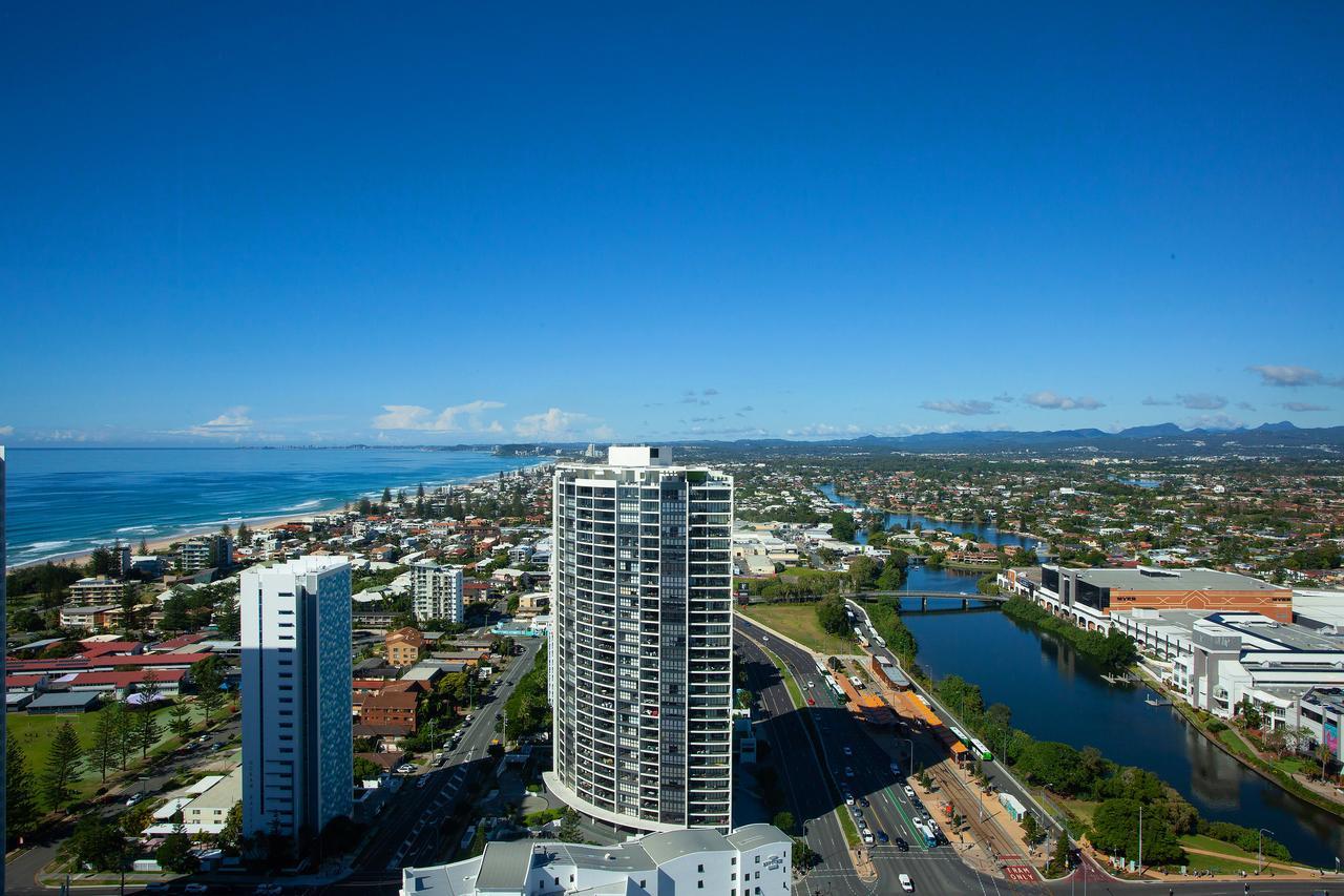 High Floor Ocean View Suites Broadbeach Gold Coast Exterior photo