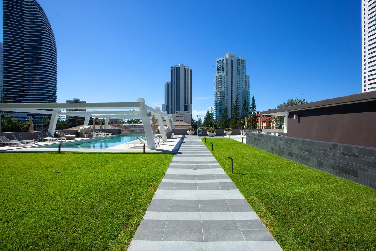 High Floor Ocean View Suites Broadbeach Gold Coast Exterior photo