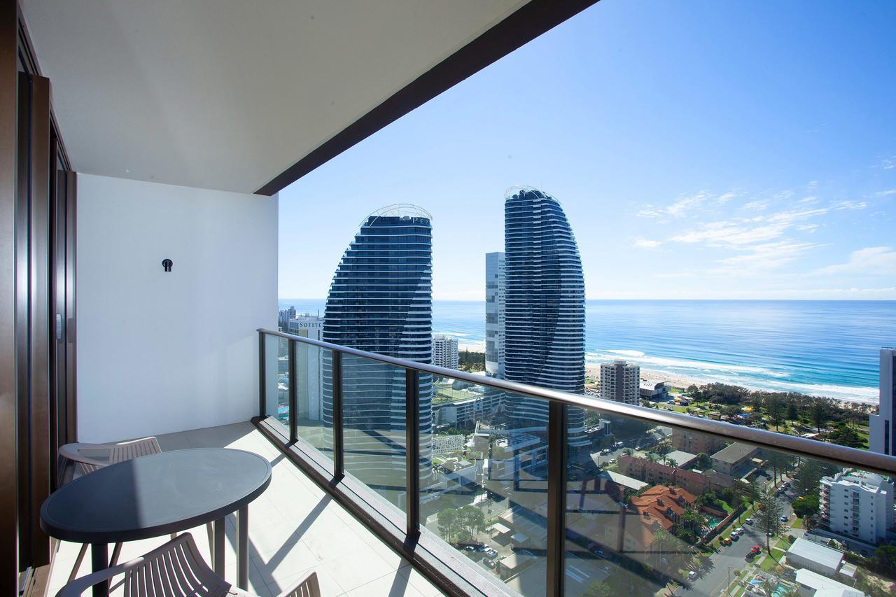 High Floor Ocean View Suites Broadbeach Gold Coast Exterior photo